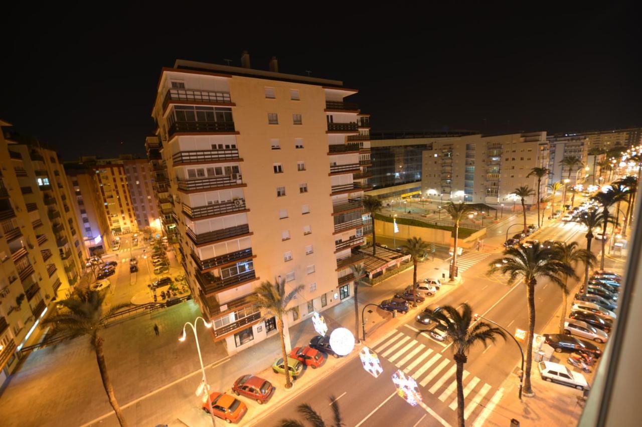 Guesting Velazquez Lägenhet Cádiz Exteriör bild